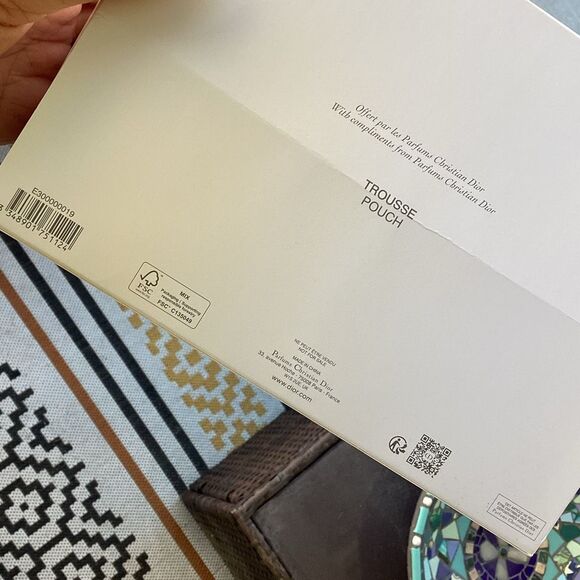 Christian Dior Crushed Velvet Cosmetic Make Up Bag Clutch New in Box GWP - Picture 8 of 8